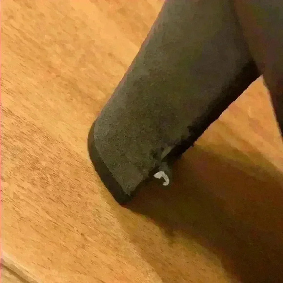 Stuart Weitzman gray suede heeled booties size 7 - Picture 7 of 10